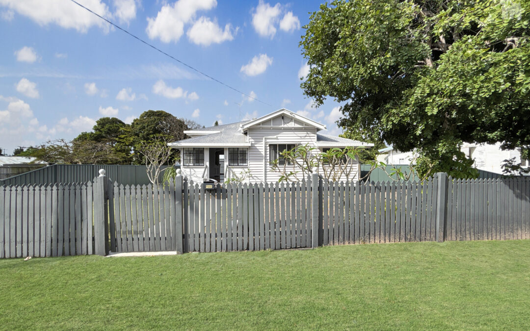 24 King Street, Urangan, QLD 4655
