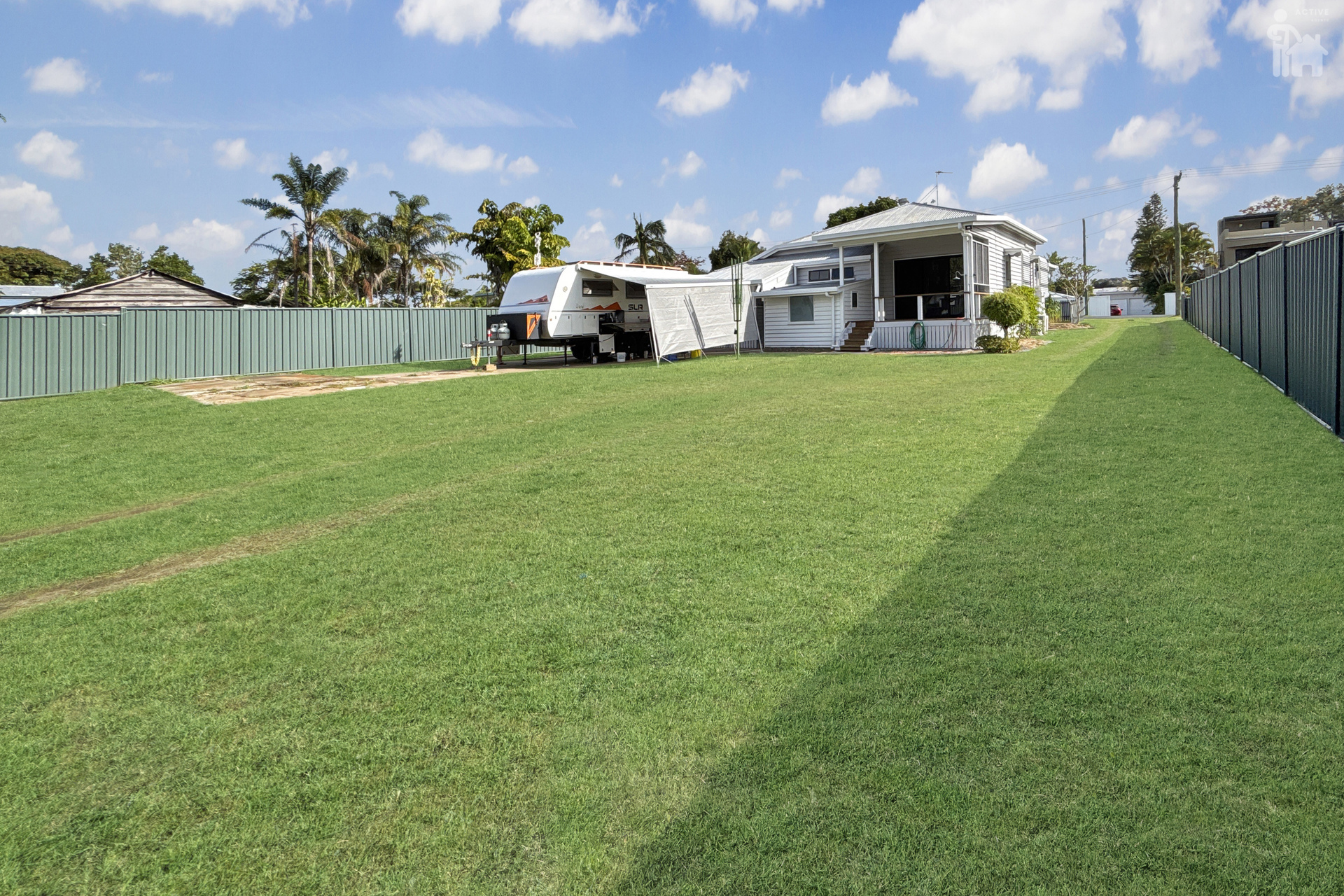 24 King Street, Urangan, QLD 4655 AUS