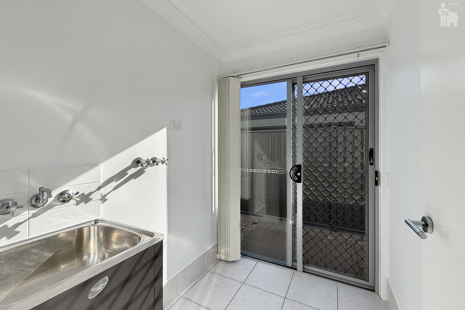 34 Endeavour Way, Eli Waters, QLD 4655 AUS