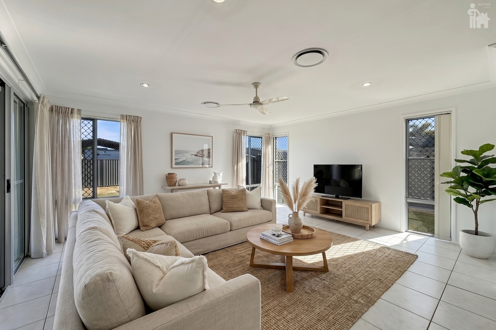34 Endeavour Way, Eli Waters, QLD 4655 AUS