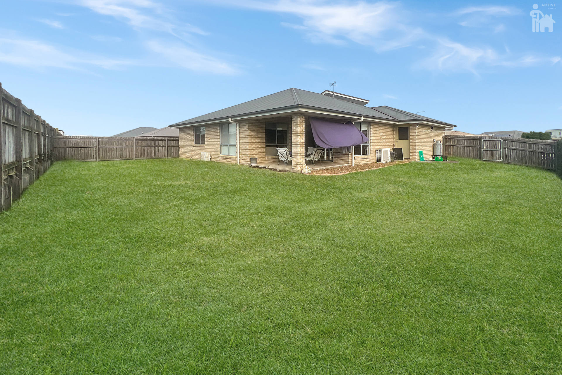 23 Bounty Circuit, Eli Waters, QLD 4655 AUS