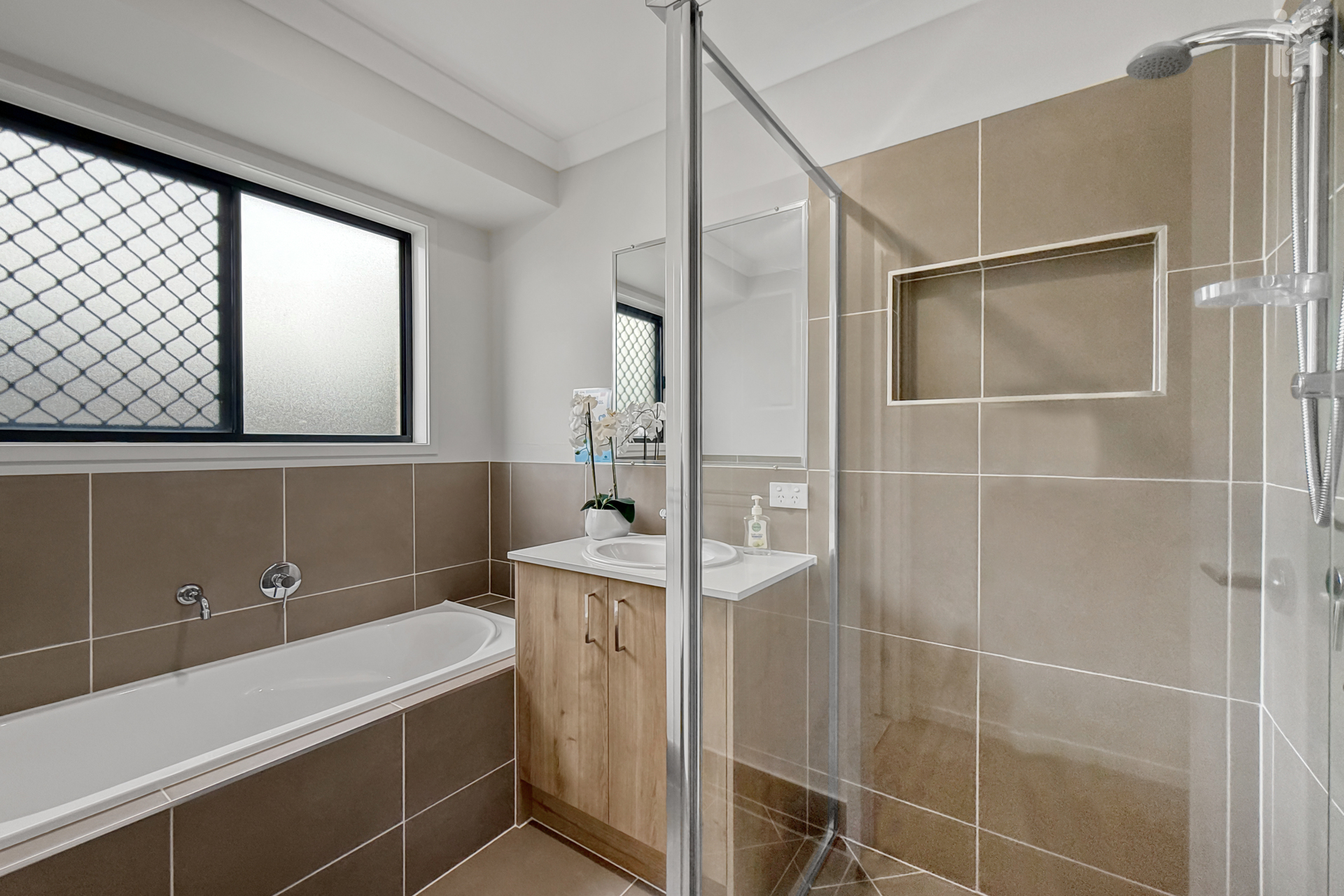 68 Pantlins Lane, Urraween, QLD 4655 AUS