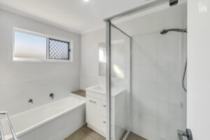 47 Girraween Way, Eli Waters, QLD 4655 AUS