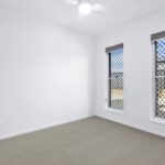 2/124B Bideford Street, Torquay, QLD 4655 AUS