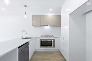 2/124B Bideford Street, Torquay, QLD 4655 AUS