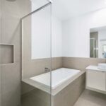 2/124B Bideford Street, Torquay, QLD 4655 AUS