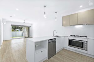 2/124B Bideford Street, Torquay, QLD 4655 AUS