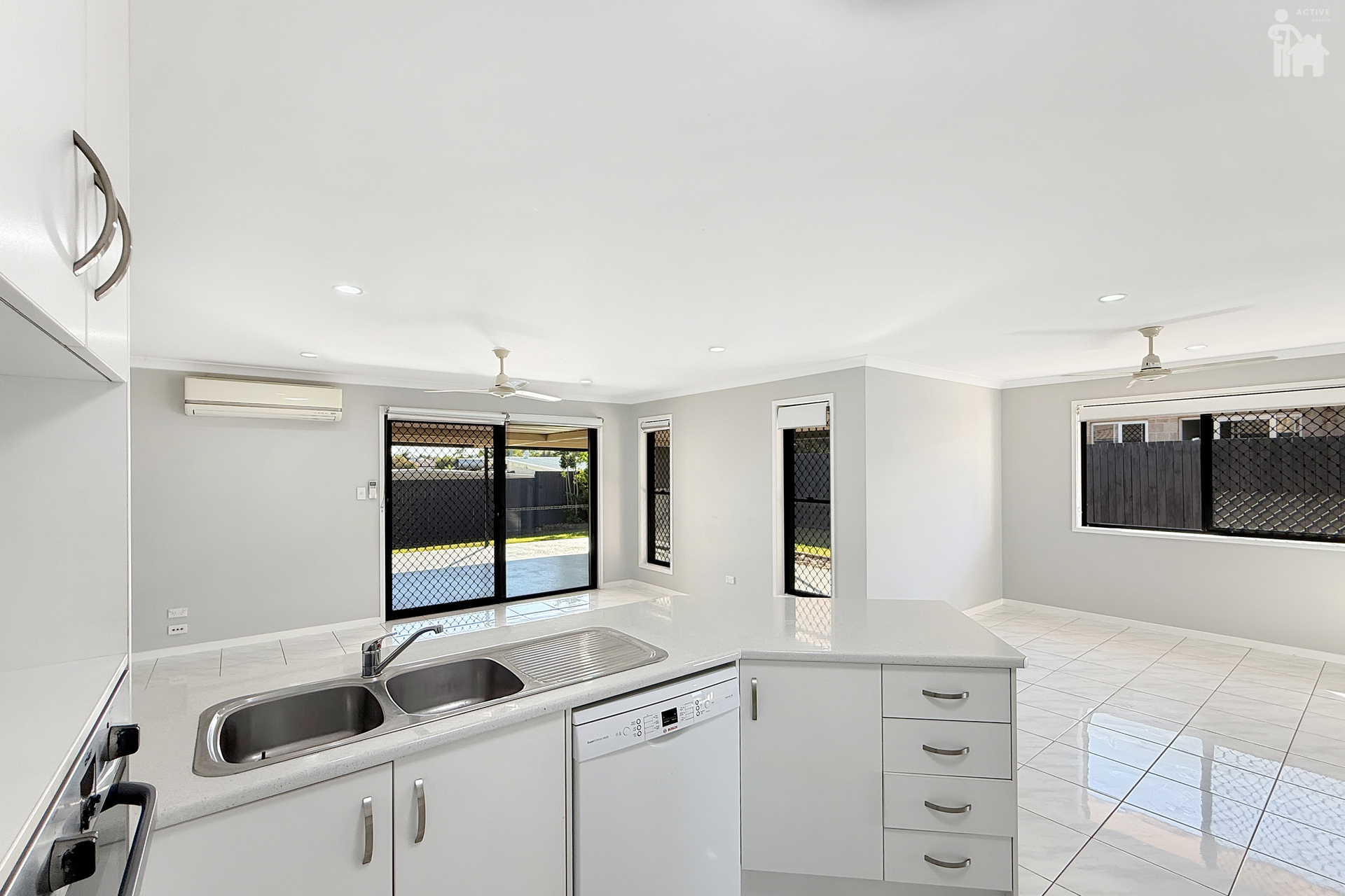 55 Turrum Street, Scarness, QLD 4655 AUS