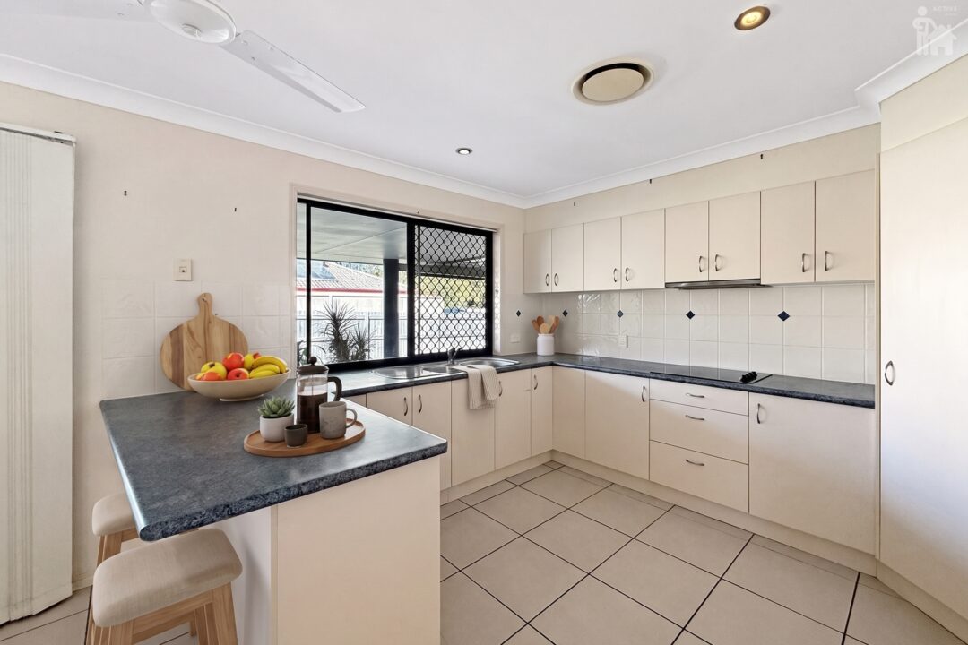 13 Trill Court, Urangan, QLD 4655 AUS
