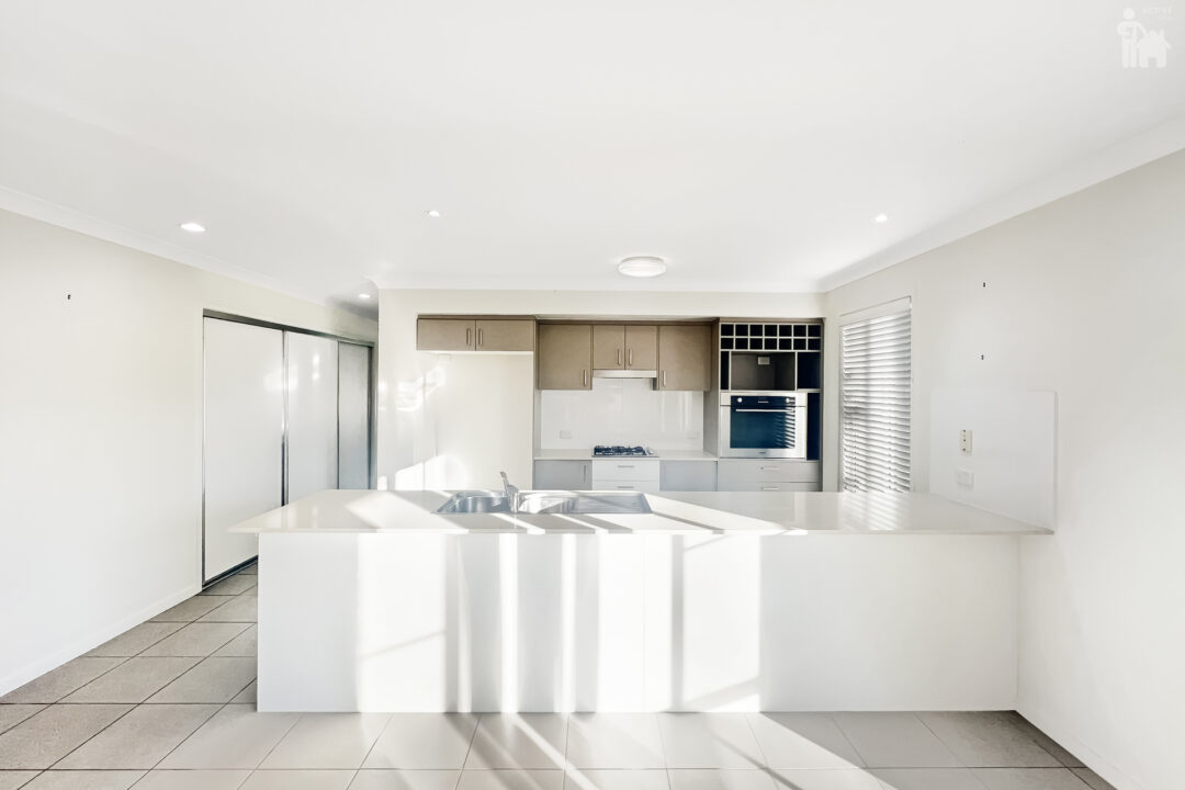 4 Dawes Crescent, Urraween, QLD 4655 AUS