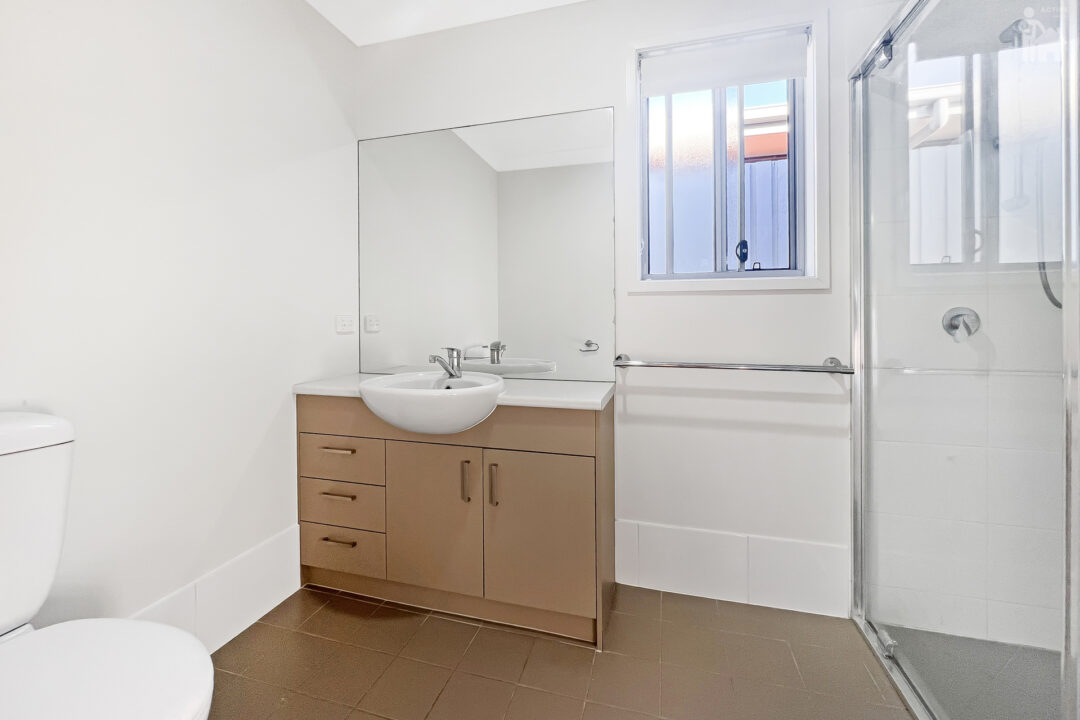4 Dawes Crescent, Urraween, QLD 4655 AUS