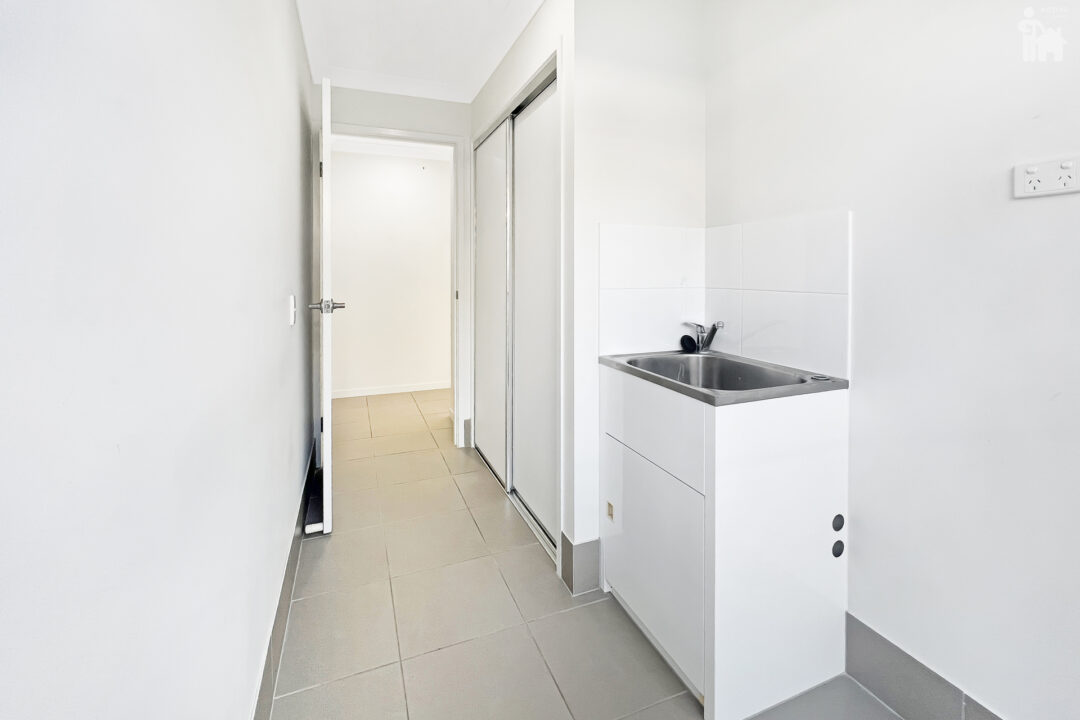 4 Dawes Crescent, Urraween, QLD 4655 AUS