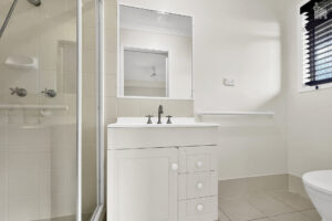1/1 Malcolm Court, Point Vernon, QLD 4655 AUS