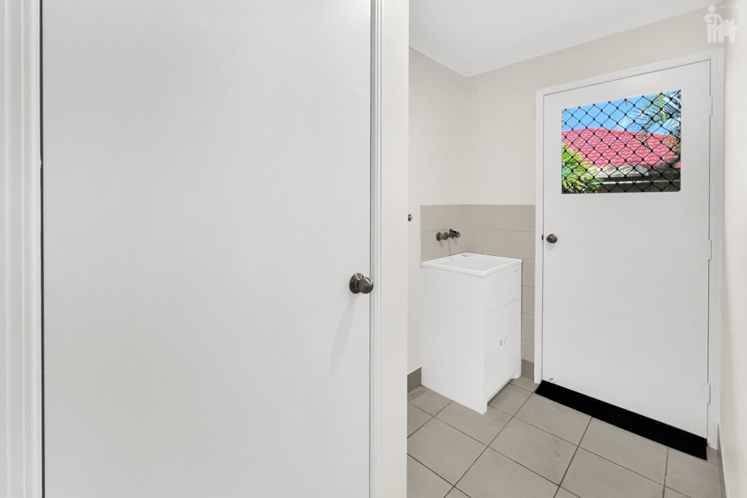 1/1 Malcolm Court, Point Vernon, QLD 4655 AUS