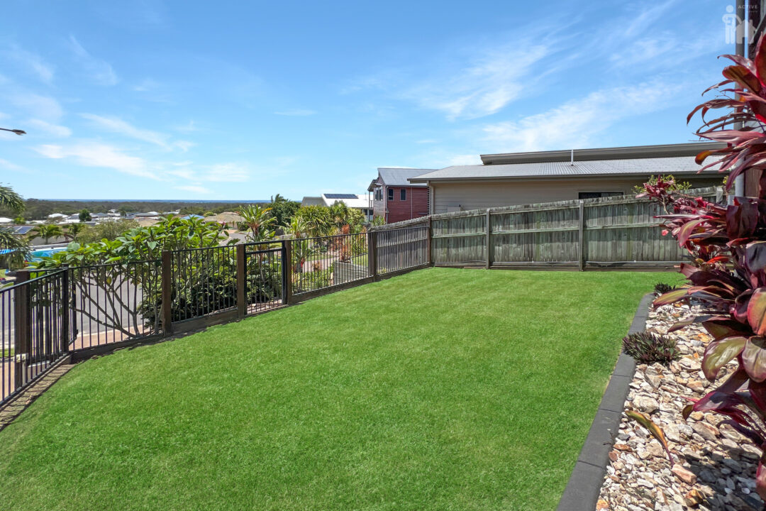 10 Sunad Court, Nikenbah, QLD 4655 AUS