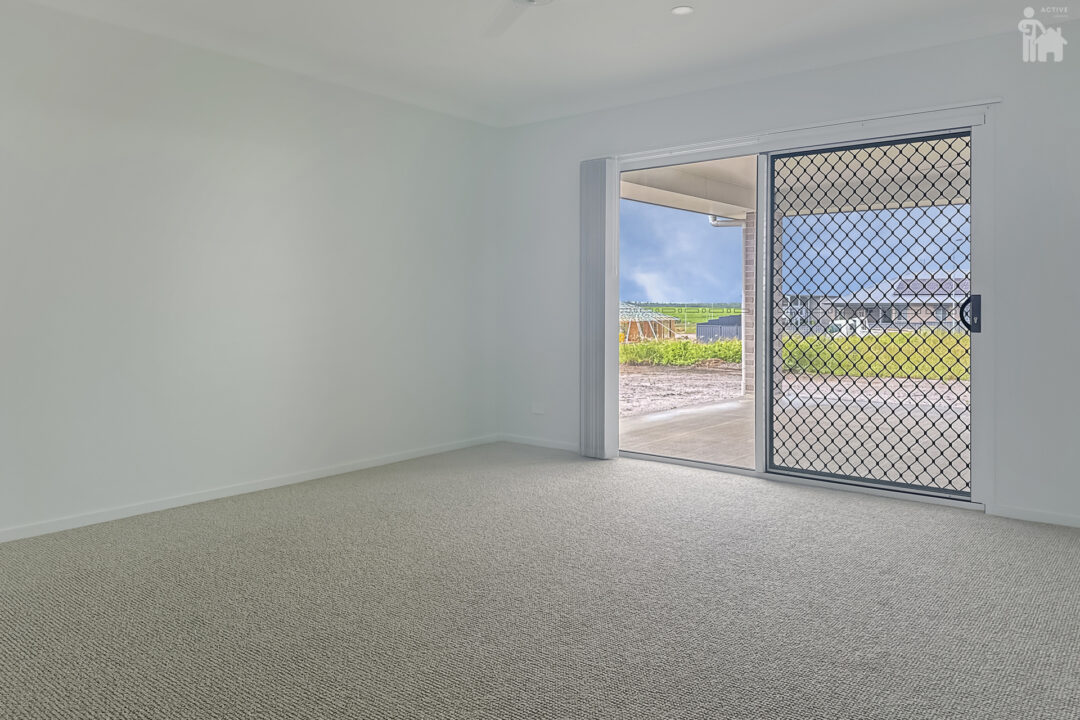 6 Caraway Court, Nikenbah, QLD 4655 AUS
