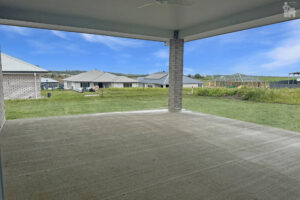 6 Caraway Court, Nikenbah, QLD 4655 AUS