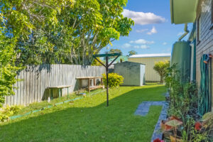 10 Polson Street, Point Vernon, QLD 4655 AUS