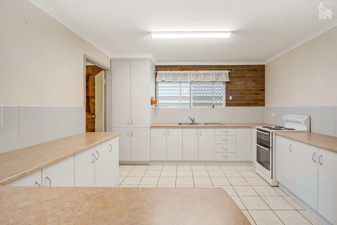 10 Polson Street, Point Vernon, QLD 4655 AUS