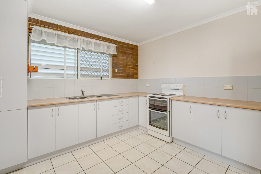 10 Polson Street, Point Vernon, QLD 4655 AUS