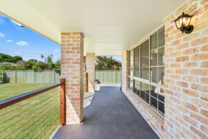 8 Pebble Court, Torquay, QLD 4655 AUS