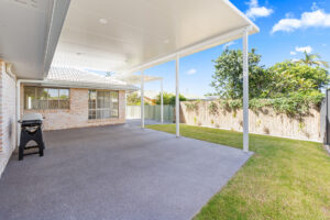 8 Pebble Court, Torquay, QLD 4655 AUS