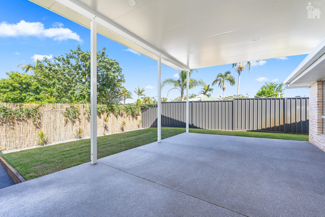 8 Pebble Court, Torquay, QLD 4655 AUS
