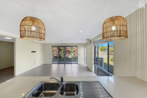 35 Santa Maria Avenue, Urraween, QLD 4655 AUS