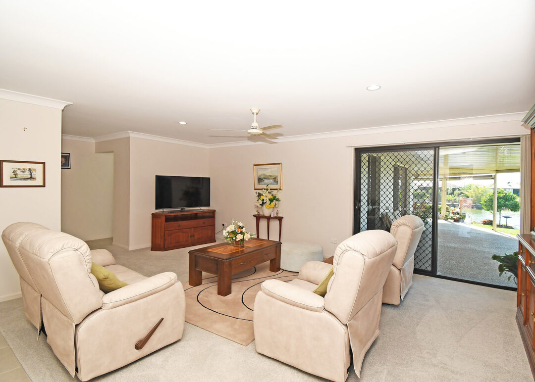 53 Endeavour Way, Eli Waters, QLD 4655 AUS