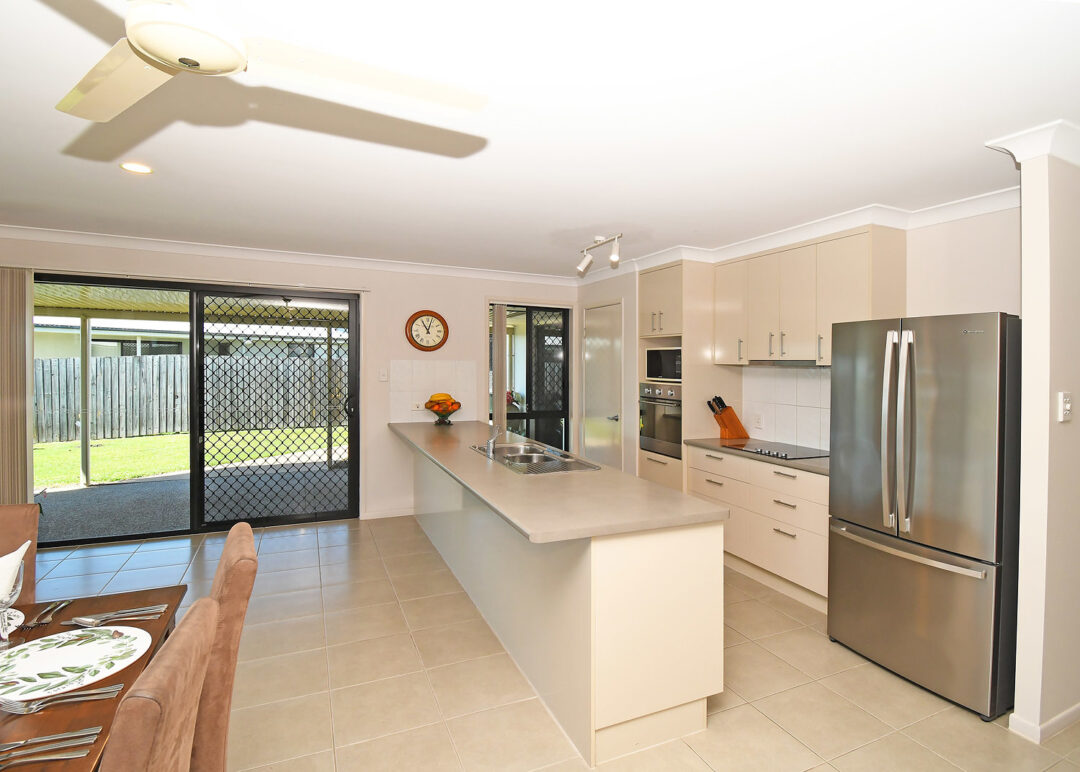 53 Endeavour Way, Eli Waters, QLD 4655 AUS