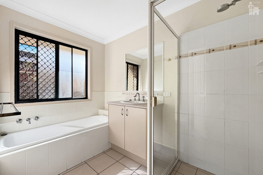 13 Trill Court, Urangan, QLD 4655 AUS