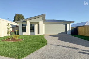 14 Satinwood Avenue, Urraween, QLD 4655 AUS