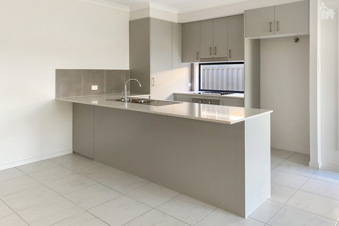 14 Satinwood Avenue, Urraween, QLD 4655 AUS
