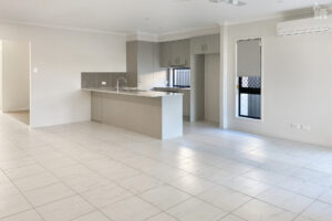 14 Satinwood Avenue, Urraween, QLD 4655 AUS