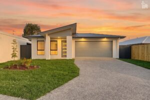 14 Satinwood Avenue, Urraween, QLD 4655 AUS