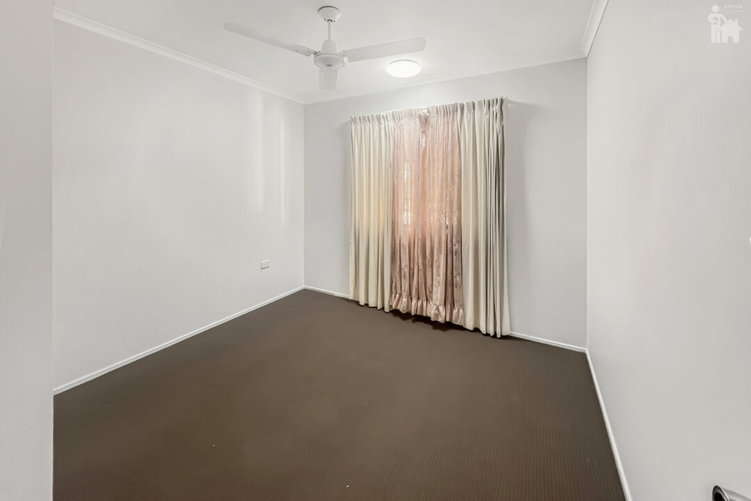 18 Sunset Crescent, Torquay, QLD 4655 AUS