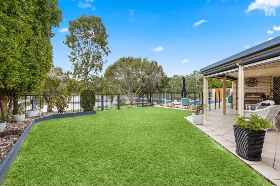 35 Jonwest Close, Torquay, QLD 4655 AUS