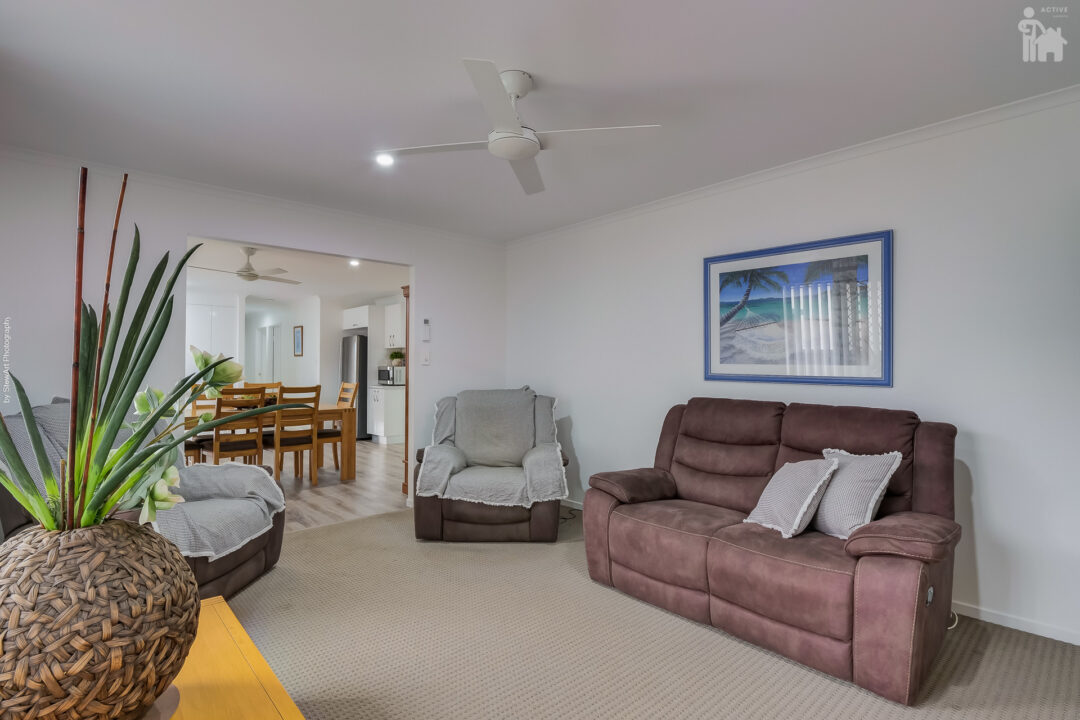 9 Sailaway Court, Eli Waters, QLD 4655 AUS