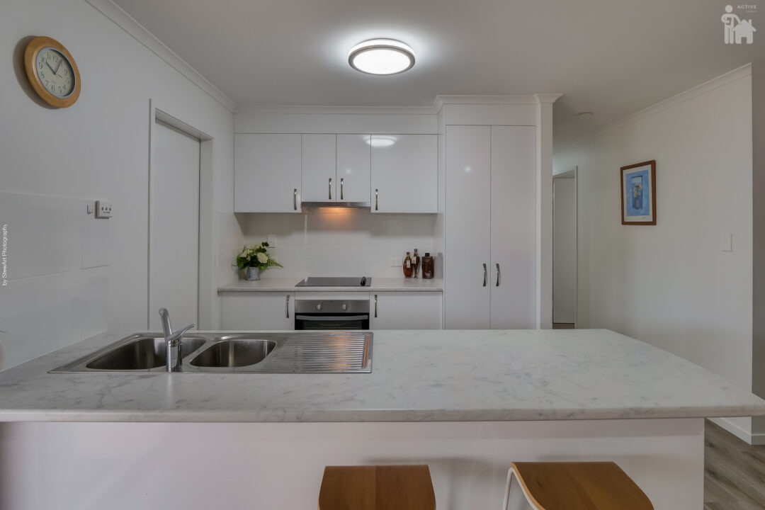 9 Sailaway Court, Eli Waters, QLD 4655 AUS