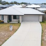 9 Sailaway Court, Eli Waters, QLD 4655