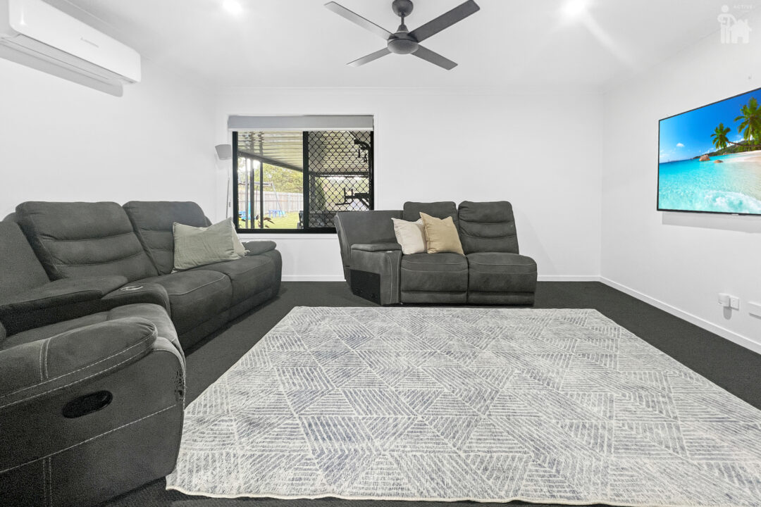 33 Wren Drive, Kawungan, QLD 4655 AUS
