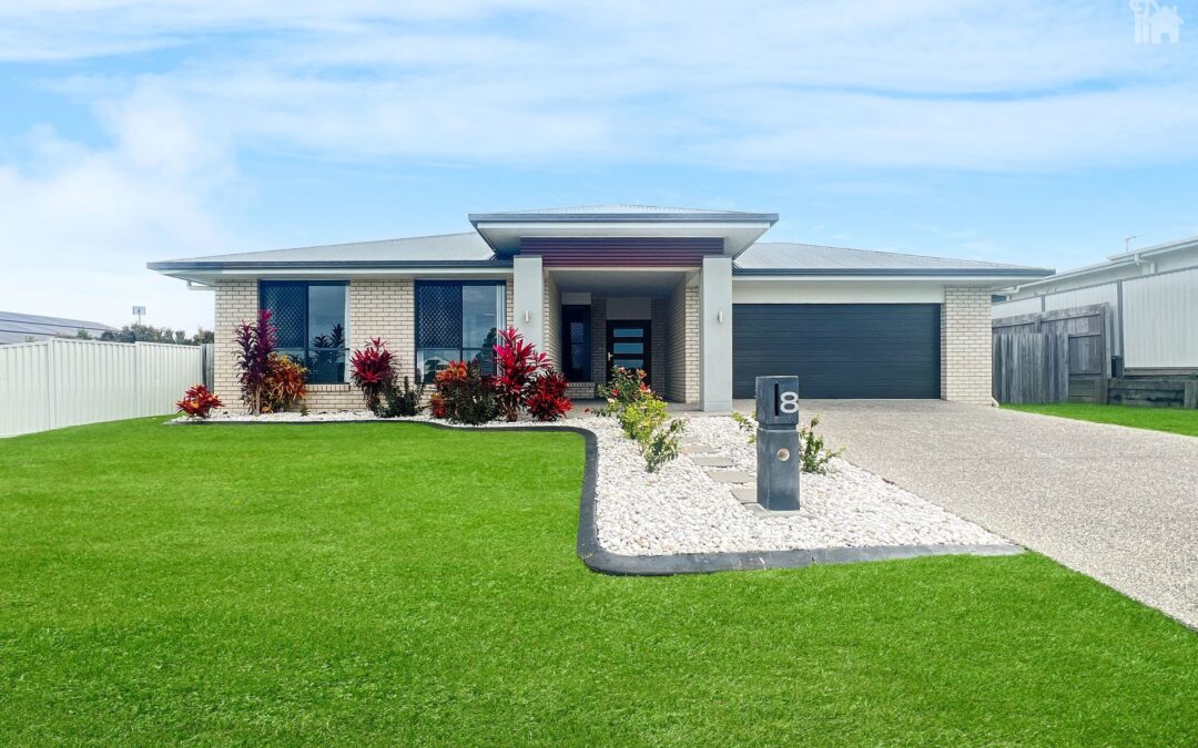 8 Peppermint Circuit, Nikenbah, QLD 4655