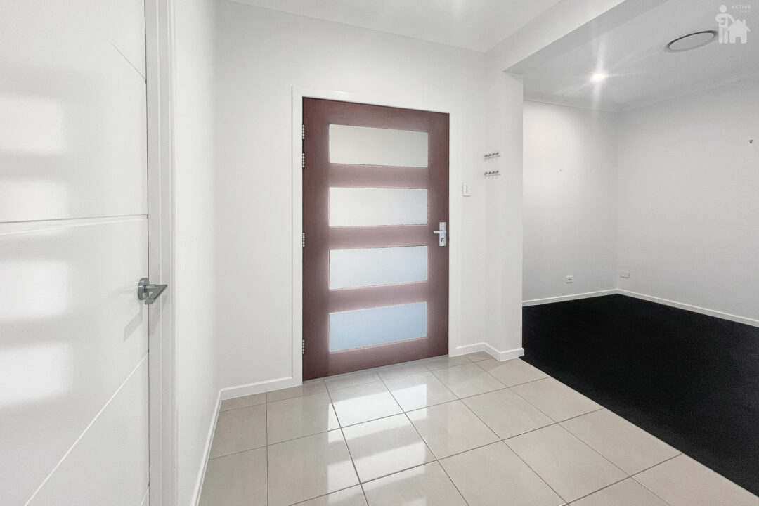 8 Peppermint Circuit, Nikenbah, QLD 4655 AUS