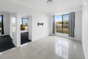 8 Peppermint Circuit, Nikenbah, QLD 4655 AUS