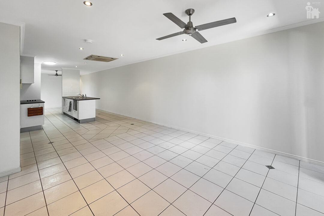 2/11 Lockerbie Street, Kawungan, QLD 4655 AUS
