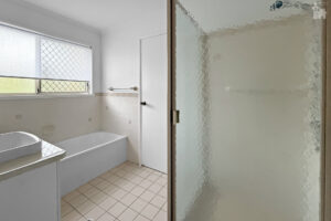 24 Samarai Drive, Kawungan, QLD 4655 AUS