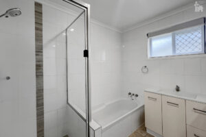 513 Boat Harbour Drive, Torquay, QLD 4655 AUS