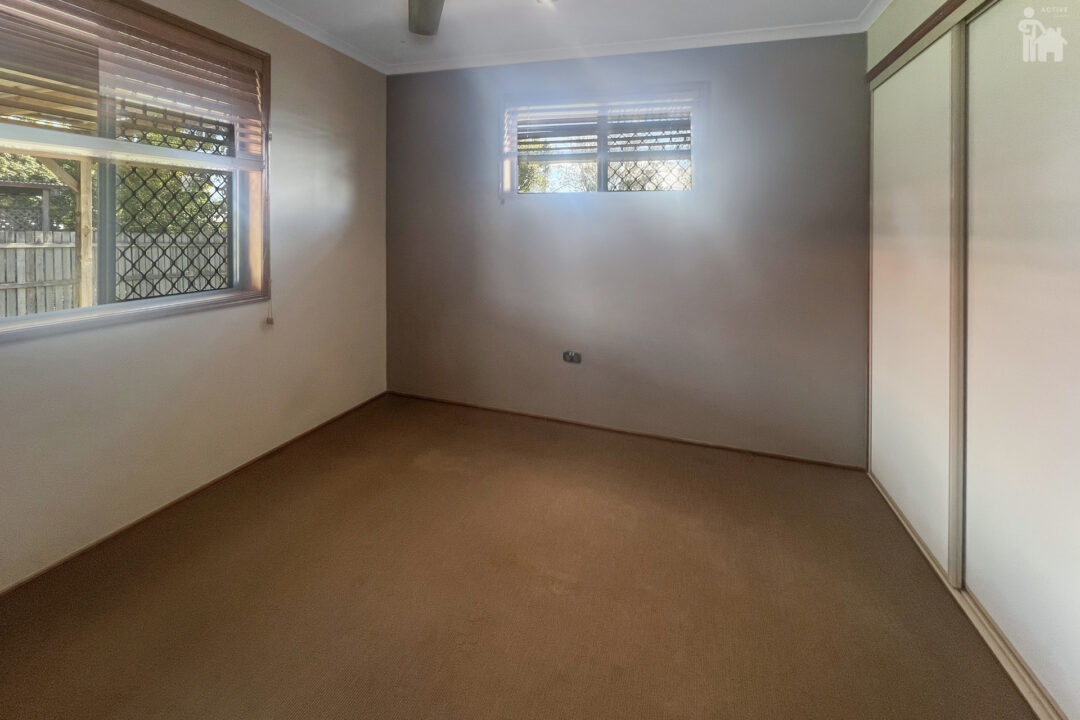 6 Debra Court, Urangan, QLD 4655 AUS