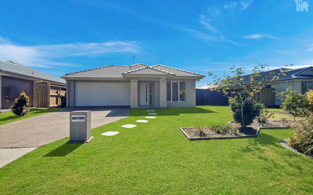 54 Seagull Circuit, Point Vernon, QLD 4655