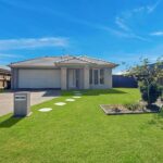 54 Seagull Circuit, Point Vernon, QLD 4655